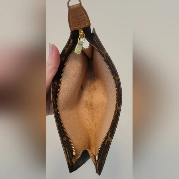 Authentic Louis Vuitton Pouch - Picture 7 of 12